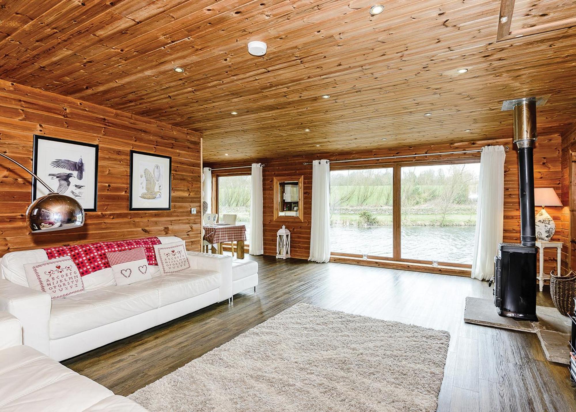 Anglesey Lakeside Lodges Menai Bridge Room photo