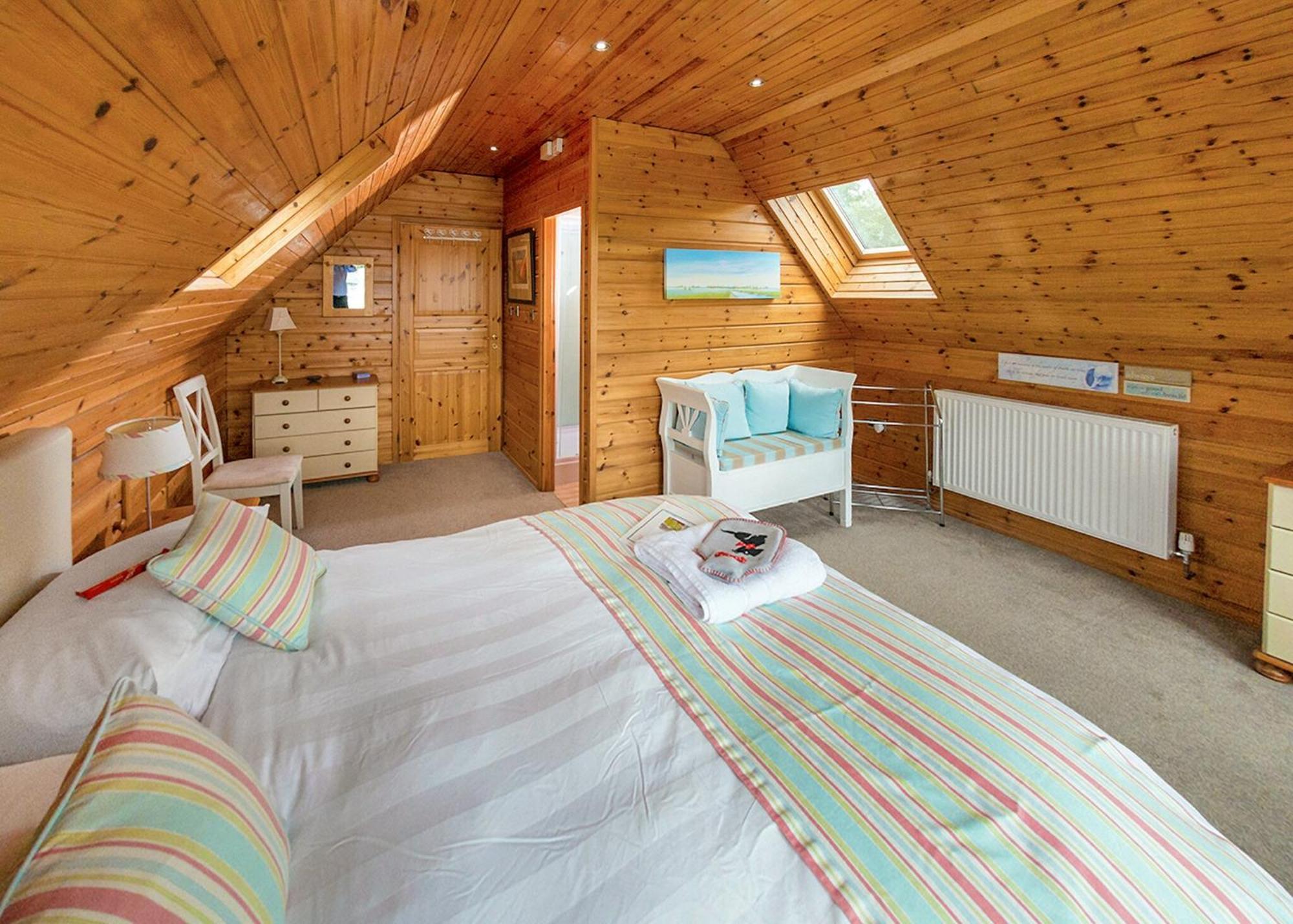 Anglesey Lakeside Lodges Menai Bridge Room photo